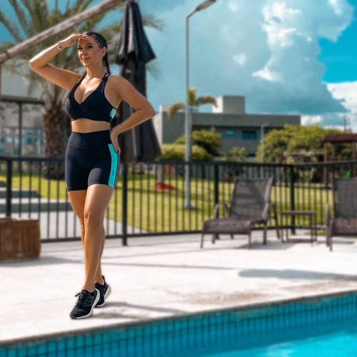 Shorts curto com detalhe Shorts curto com detalhe